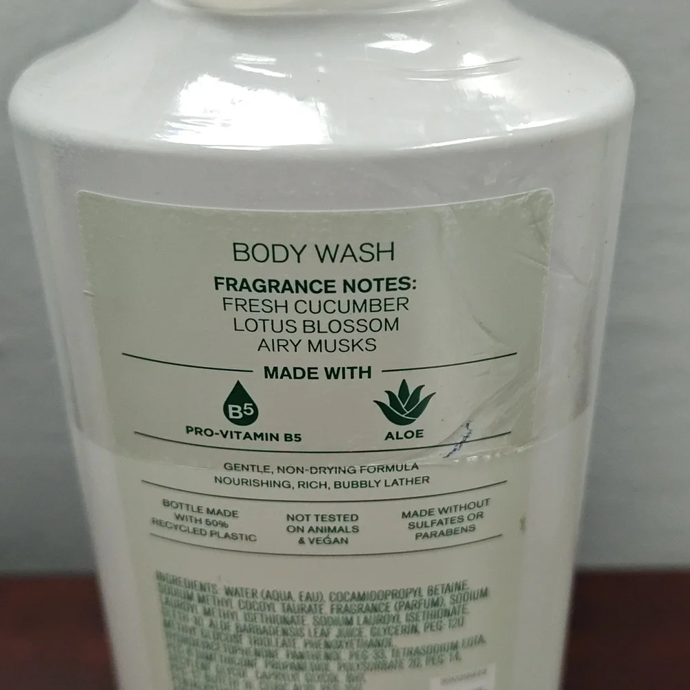 Bath & Body Works CRISP & CLEAN 3 Piece Body Care Set